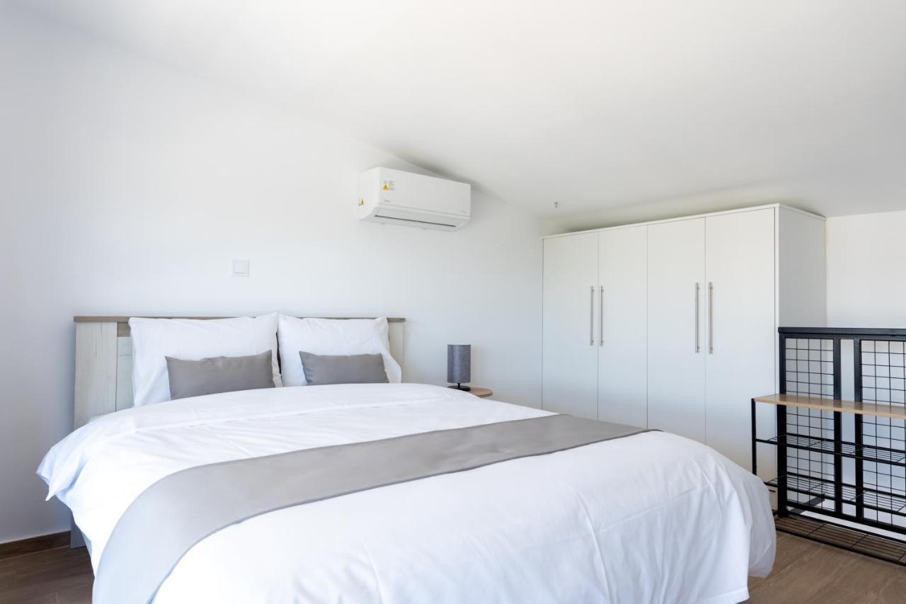 Pagani Blue - Luxury Maisonette B2 Apartment